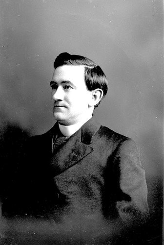 Click to see GP-699 of Moore Glass Plate Collection (GP-)