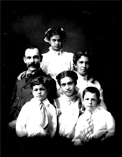 Click to see GP-701 of Moore Glass Plate Collection (GP-)