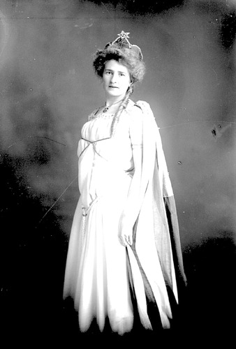 Click to see GP-719 of Moore Glass Plate Collection (GP-)