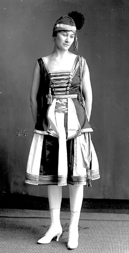 Click to see GP-734 of Moore Glass Plate Collection (GP-)