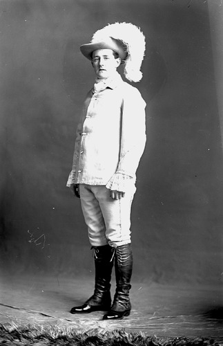 Click to see GP-748 of Moore Glass Plate Collection (GP-)