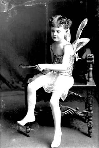 Click to see GP-776 of Moore Glass Plate Collection (GP-)