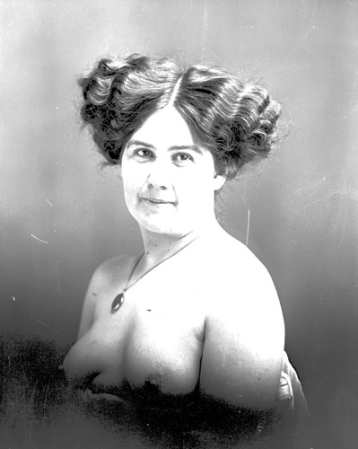 Click to see GP-831 of Moore Glass Plate Collection (GP-)
