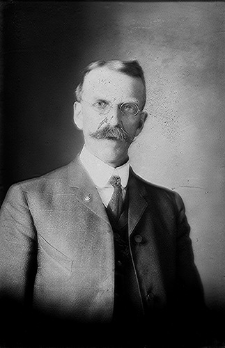 Click to see GP-854 of Moore Glass Plate Collection (GP-)