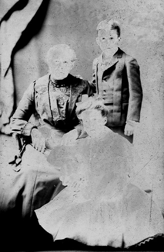 Click to see GP-875 of Moore Glass Plate Collection (GP-)