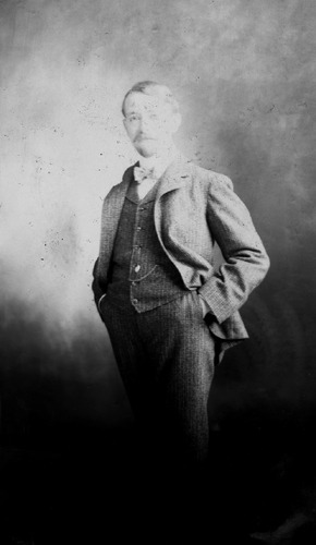 Click to see GP-887 of Moore Glass Plate Collection (GP-)