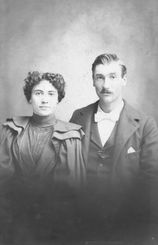 Click to see GP-898 of Moore Glass Plate Collection (GP-)