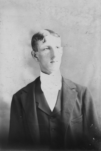 Click to see GP-901 of Moore Glass Plate Collection (GP-)
