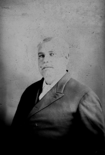 Click to see GP-912 of Moore Glass Plate Collection (GP-)