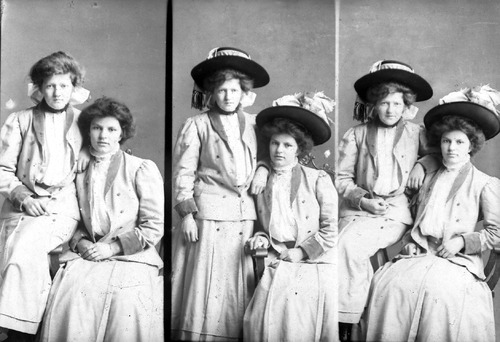 Click to see GP-916 of Moore Glass Plate Collection (GP-)