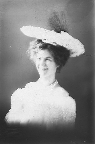 Click to see GP-922 of Moore Glass Plate Collection (GP-)