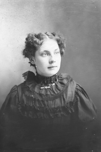 Click to see GP-942 of Moore Glass Plate Collection (GP-)