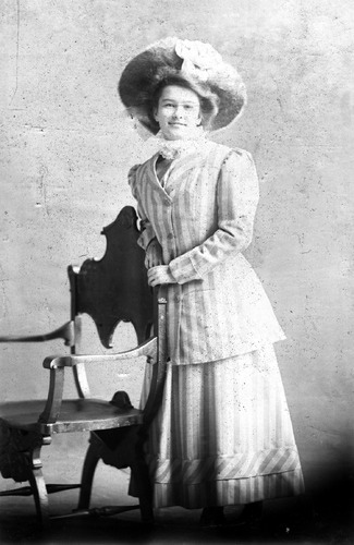 Click to see GP-975 of Moore Glass Plate Collection (GP-)