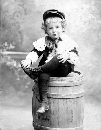 Click to see GP-1025 of Moore Glass Plate Collection (GP-)