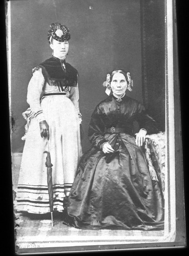 Click to see GP-1066 of Moore Glass Plate Collection (GP-)