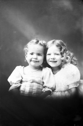 Click to see GP-1093 of Moore Glass Plate Collection (GP-)