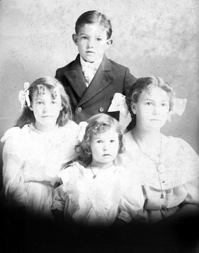 Click to see GP-1104 of Moore Glass Plate Collection (GP-)