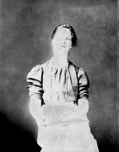Click to see GP-1121 of Moore Glass Plate Collection (GP-)