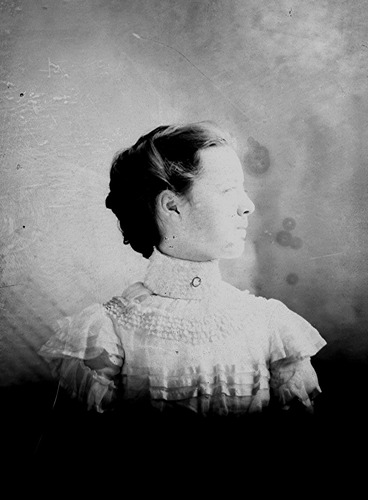 Click to see GP-1253 of Moore Glass Plate Collection (GP-)
