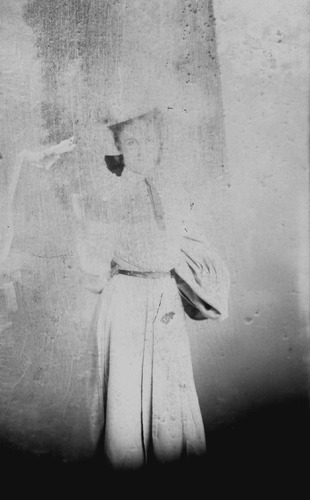 Click to see GP-1266 of Moore Glass Plate Collection (GP-)