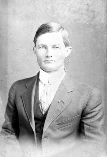 Click to see GP-1284 of Moore Glass Plate Collection (GP-)