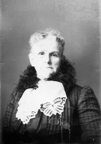 Click to see GP-1325 of Moore Glass Plate Collection (GP-)