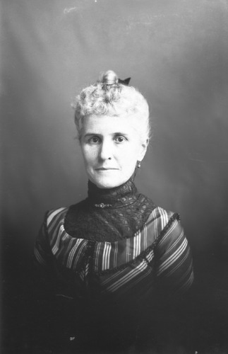 Click to see GP-1335 of Moore Glass Plate Collection (GP-)
