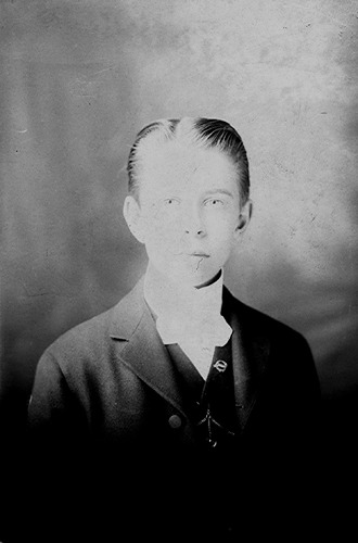 Click to see GP-1346 of Moore Glass Plate Collection (GP-)