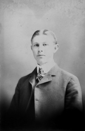 Click to see GP-1401 of Moore Glass Plate Collection (GP-)