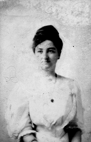 Click to see GP-1407 of Moore Glass Plate Collection (GP-)