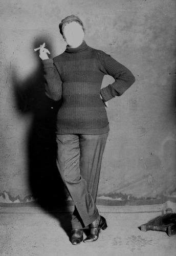 Click to see GP-1424 of Moore Glass Plate Collection (GP-)