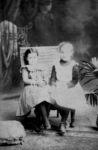 Click to see GP-1454 of Moore Glass Plate Collection (GP-)