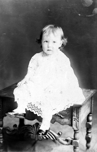 Click to see GP-1458 of Moore Glass Plate Collection (GP-)