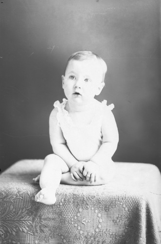 Click to see GP-1465 of Moore Glass Plate Collection (GP-)