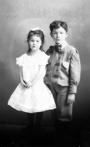Click to see GP-1482 of Moore Glass Plate Collection (GP-)
