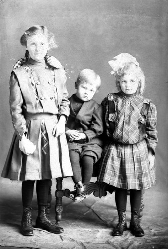 Click to see GP-1506 of Moore Glass Plate Collection (GP-)
