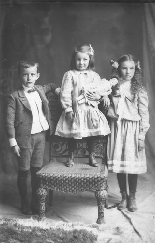 Click to see GP-1544 of Moore Glass Plate Collection (GP-)