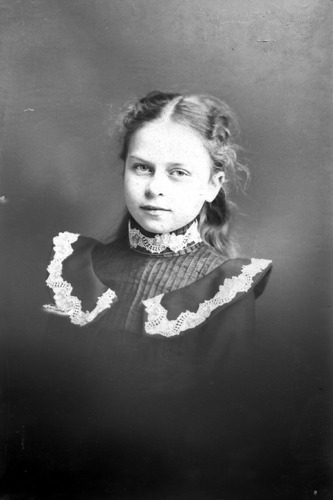 Click to see GP-1557 of Moore Glass Plate Collection (GP-)