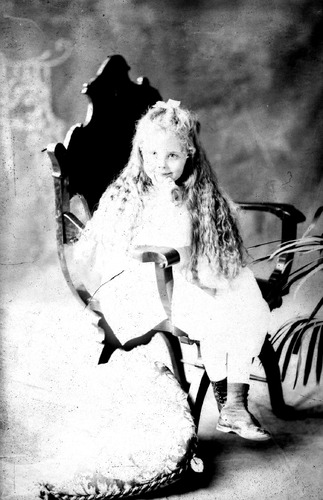 Click to see GP-1573 of Moore Glass Plate Collection (GP-)