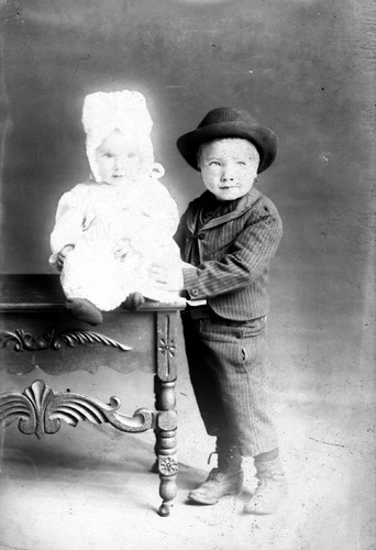 Click to see GP-1579 of Moore Glass Plate Collection (GP-)