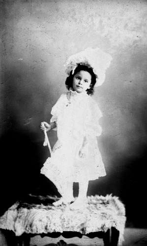 Click to see GP-1581 of Moore Glass Plate Collection (GP-)
