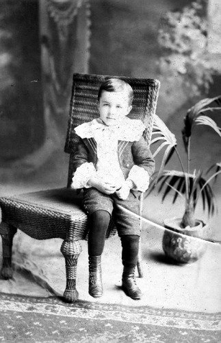 Click to see GP-1597 of Moore Glass Plate Collection (GP-)