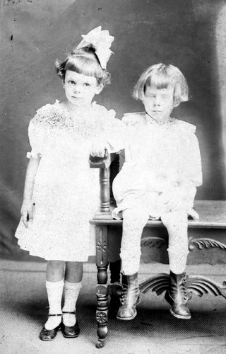 Click to see GP-1604 of Moore Glass Plate Collection (GP-)