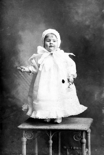 Click to see GP-1605 of Moore Glass Plate Collection (GP-)