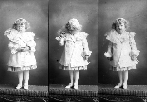 Click to see GP-1624 of Moore Glass Plate Collection (GP-)