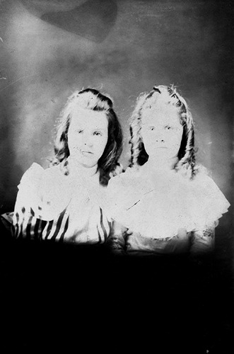 Click to see GP-1626 of Moore Glass Plate Collection (GP-)