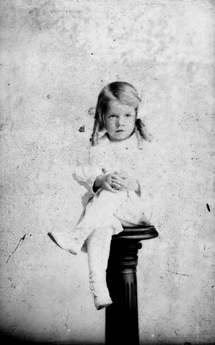 Click to see GP-1637 of Moore Glass Plate Collection (GP-)