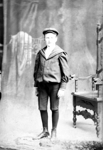 Click to see GP-1653 of Moore Glass Plate Collection (GP-)