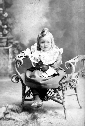 Click to see GP-1691 of Moore Glass Plate Collection (GP-)