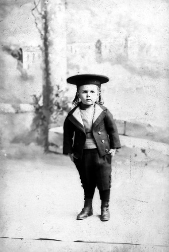Click to see GP-1698 of Moore Glass Plate Collection (GP-)